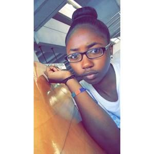 Meet your Posher, Maya